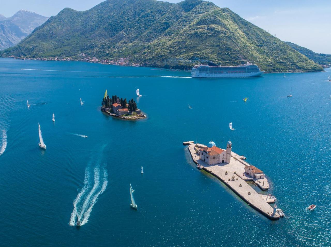 Boka Gardens Seaside Resort Kotor Ngoại thất bức ảnh