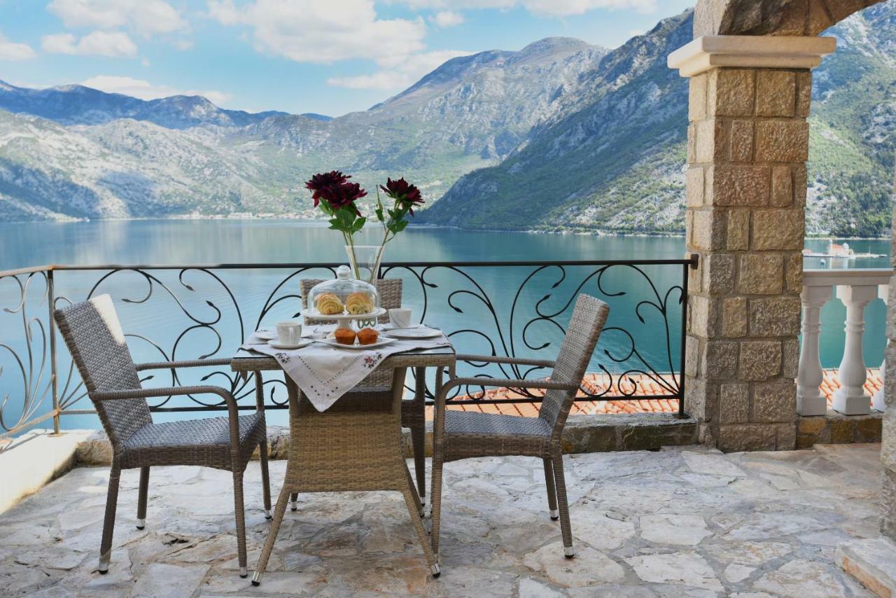 Boka Gardens Seaside Resort Kotor Ngoại thất bức ảnh