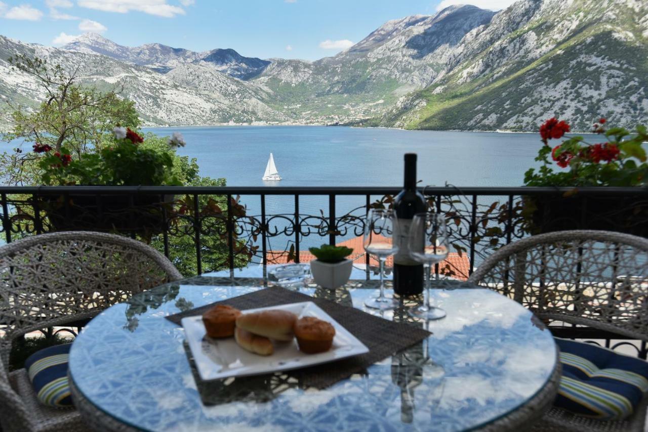 Boka Gardens Seaside Resort Kotor Ngoại thất bức ảnh